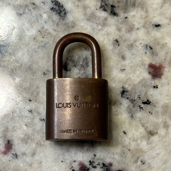 Louis Vuitton Bronze Lock - #321 - Authentic - NO KEY - Picture 3 of 5